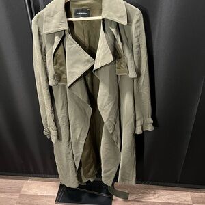 Club Monaco Green Trench Coat with Wide Lapel Collar